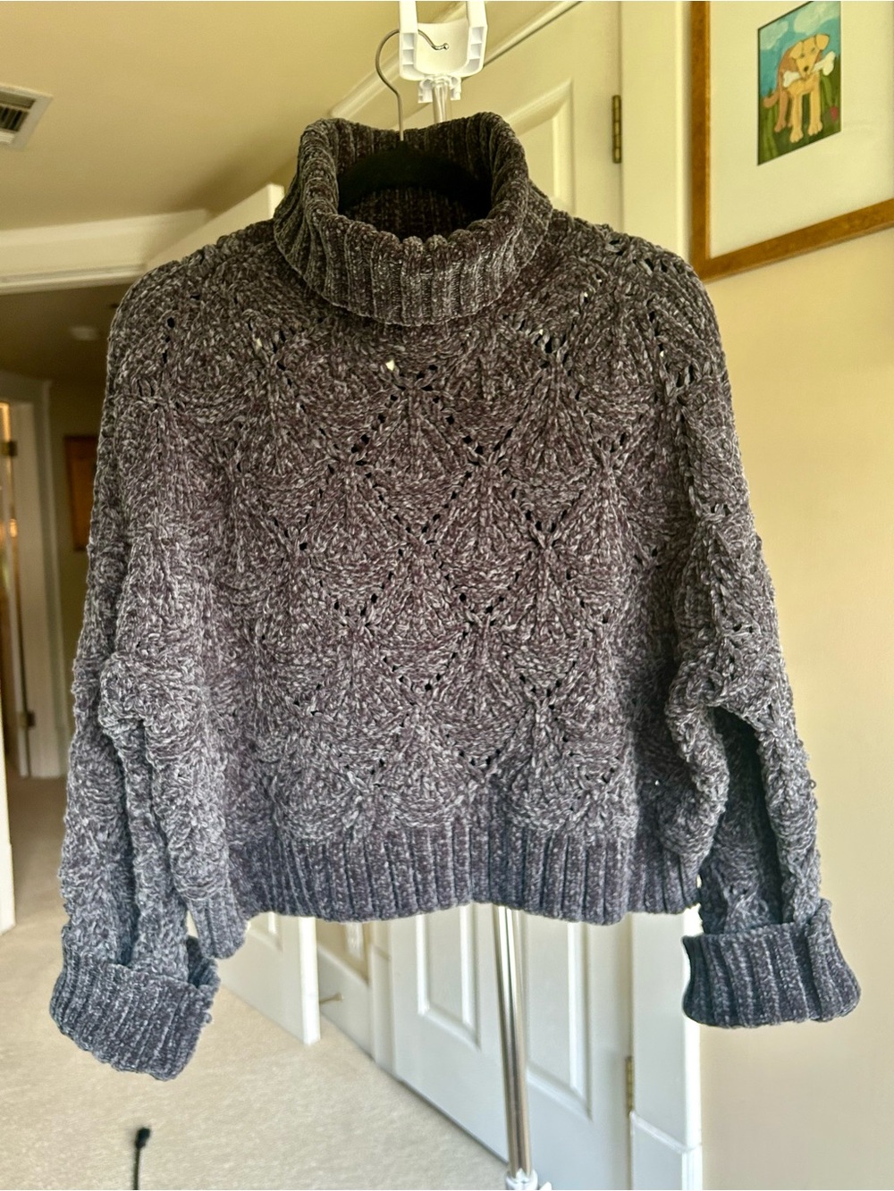 Women’s Cozy Charcoal chunky chenille Sweater. NWT by POL Small